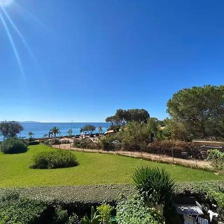 Appartement Splendide T1 Neuf A 2 Minutes De La Plage.